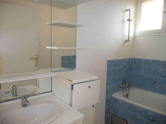 Location Appartement T2 MARSEILLE 13EME   ST.MITRE A LA LOCATION - PETIT IMMEUBLE - AU CALME