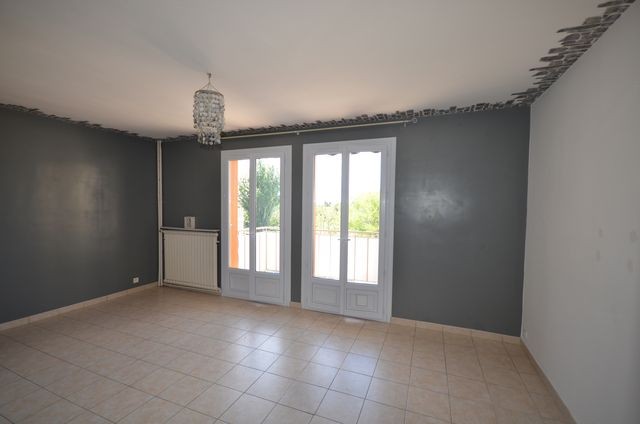 Location Appartement T1 ALLAUCH 13190 A LA LOCATION - RESIDENCE FERMEE - BALCON - CAVE - FACILITE STATIONNEMENT
