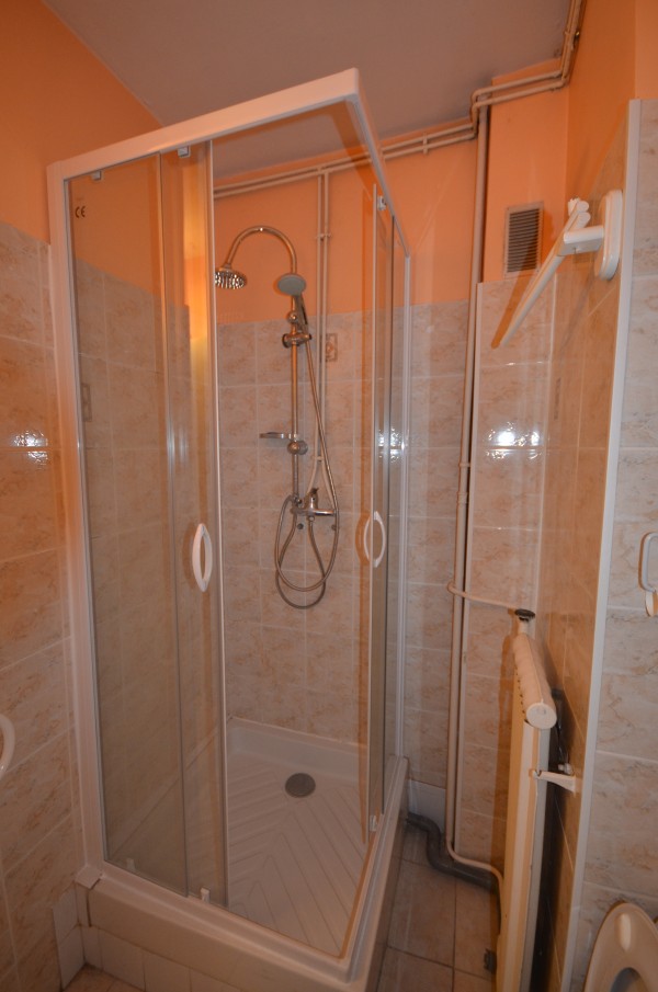 Location Appartement T1 ALLAUCH 13190 A LA LOCATION - RESIDENCE FERMEE - BALCON - CAVE - FACILITE STATIONNEMENT