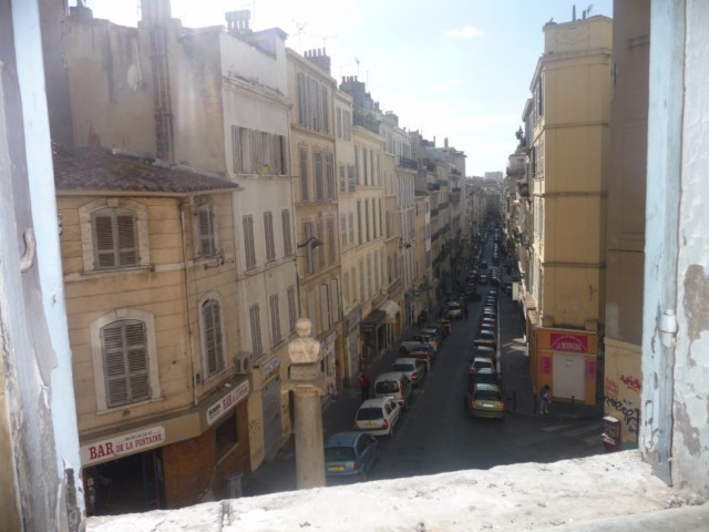 Vente Appartement T1/2 MARSEILLE 1ER CENTRE VILLE DANS IMMEUBLE MARSEILLAIS - TRAVAUX A PREVOIR