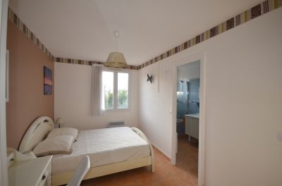 Vente VILLA T10 AIGUINES  MAISON AVEC T2 ET GARAGE