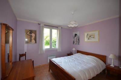 Vente VILLA T10 AIGUINES  MAISON AVEC T2 ET GARAGE